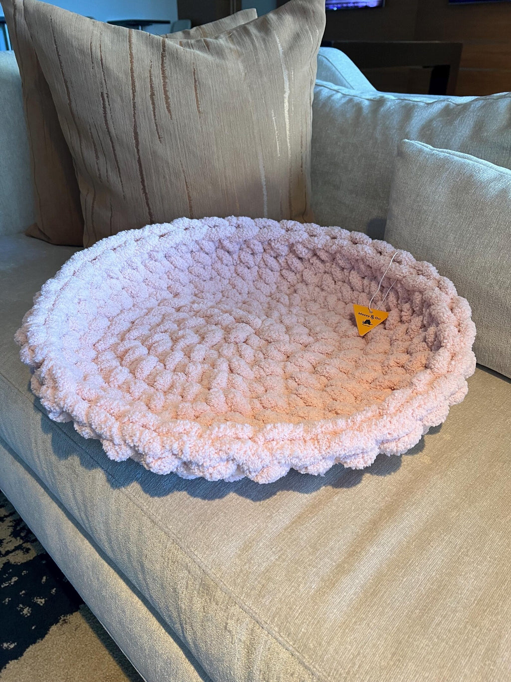 Fury Stitch® Handgehäkelte Chenille-Schlafmatte | Weiches Rundes Katzenkissen