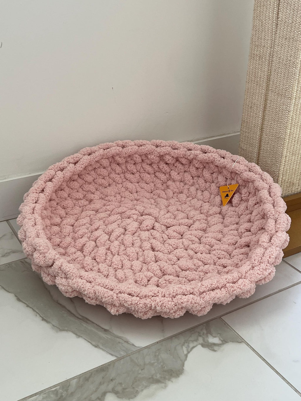Fury Stitch® Handgehäkelte Chenille-Schlafmatte | Weiches Rundes Katzenkissen