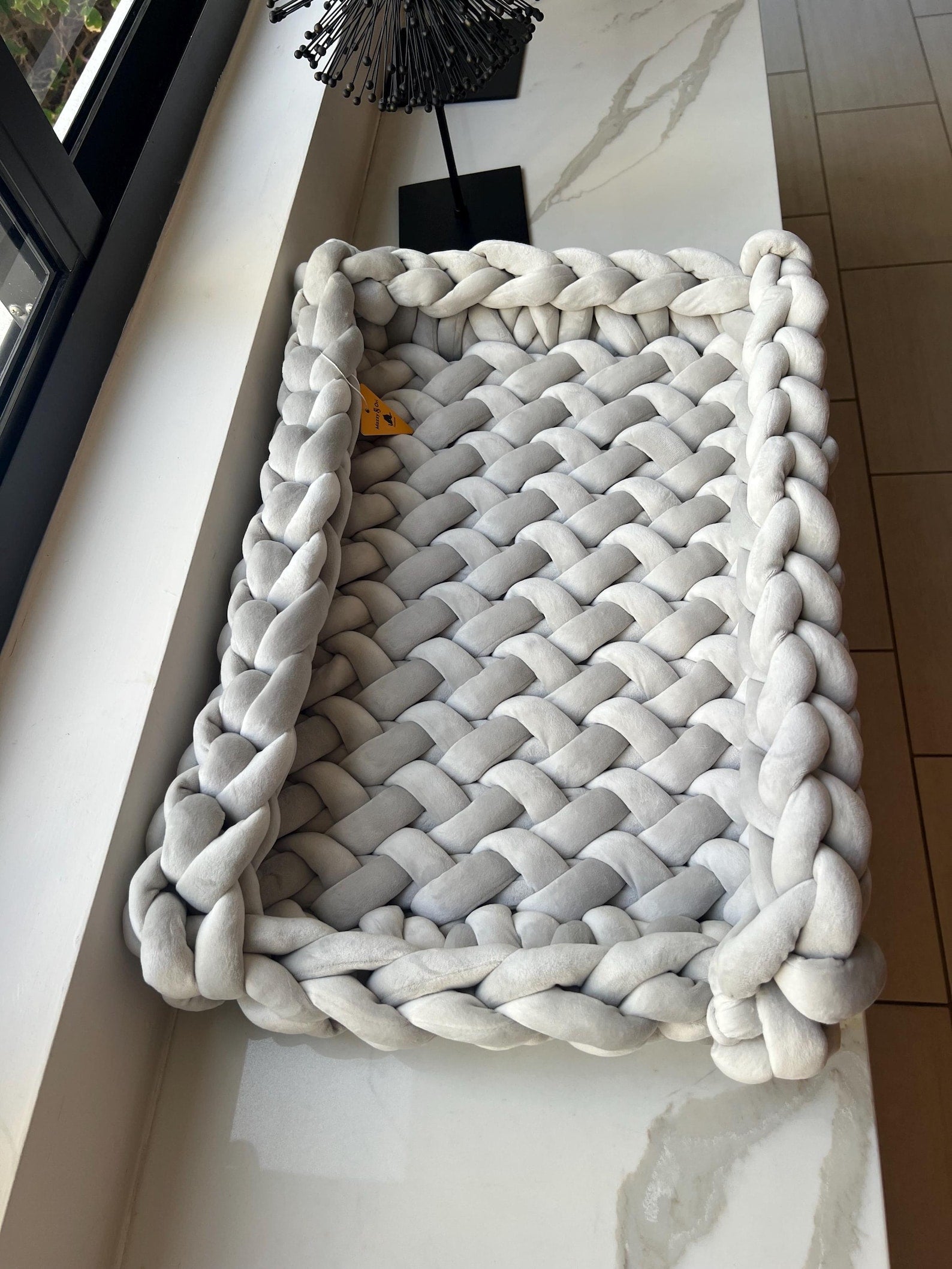 Fury Stitch® Handgestricktes Samt-Katzenbett | Orthopädisches Kuschelnest