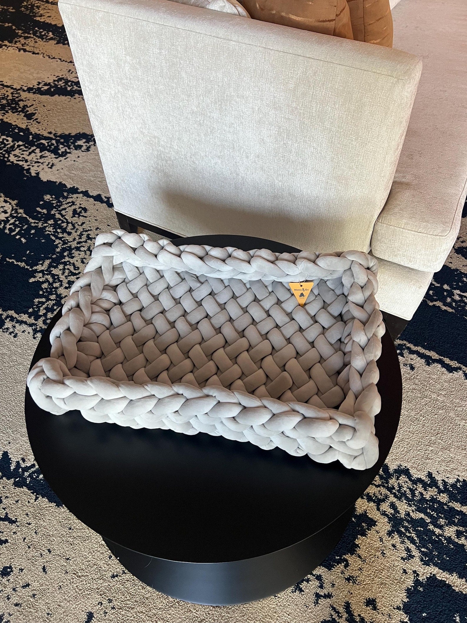 Fury Stitch® Handgestricktes Samt-Katzenbett | Orthopädisches Kuschelnest